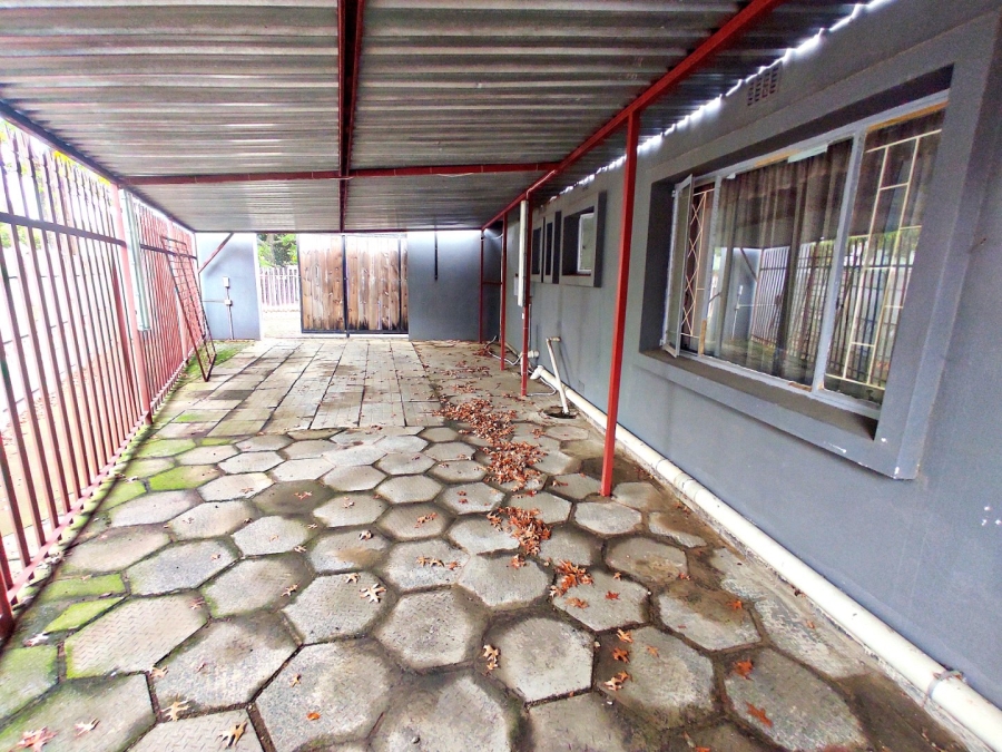 5 Bedroom Property for Sale in Sasolburg Ext 4 Free State